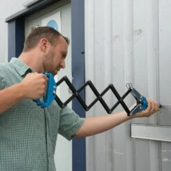 Silverline Lazy Tong Riveter With 5 Nozzles (3.2 - 6.4mm) -Silverline Tools UK Outlet silverline lazy tong riveter with 5 nozzles 3.2 6.4mm 3 40930 p